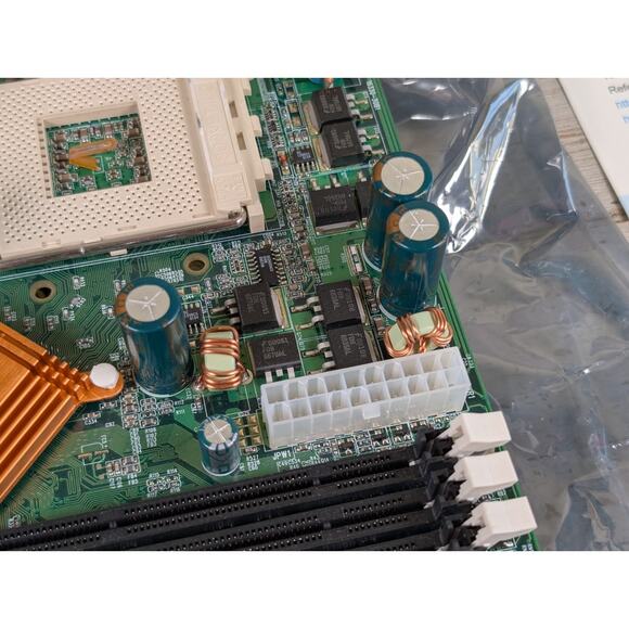PARTS/REPAIR MSI K7T Pro2 ATX Motherboard Socket A AGP Universal 6 PCI KT133 v3 - Picture 7 of 14